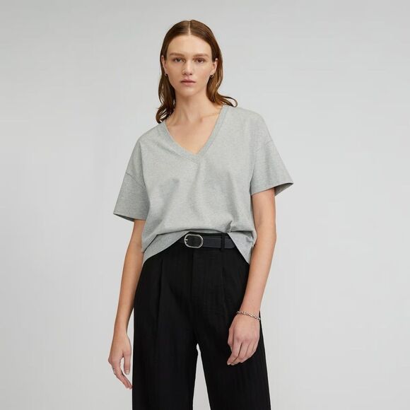 Everlane The Organic Cotton V-Neck Shirt - Picture 1 of 10